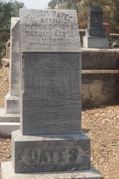 [Picture of William Oates grave]